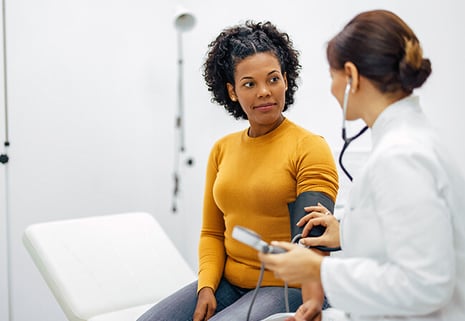woman-at-doctor